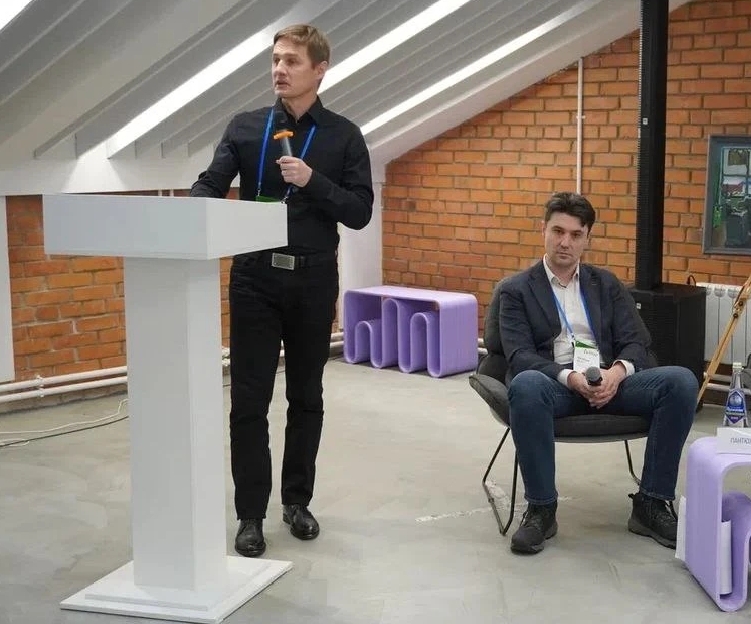 Генеральный директор ООО «Атласмаш» выступил на V практической конференции «Вторая жизнь полимерных материалов»